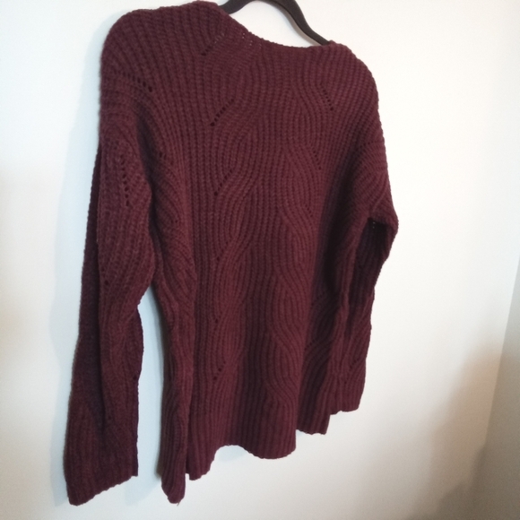 Maroon Chenille V-Neckline Pointelle Knit Sweater - Picture 5 of 9